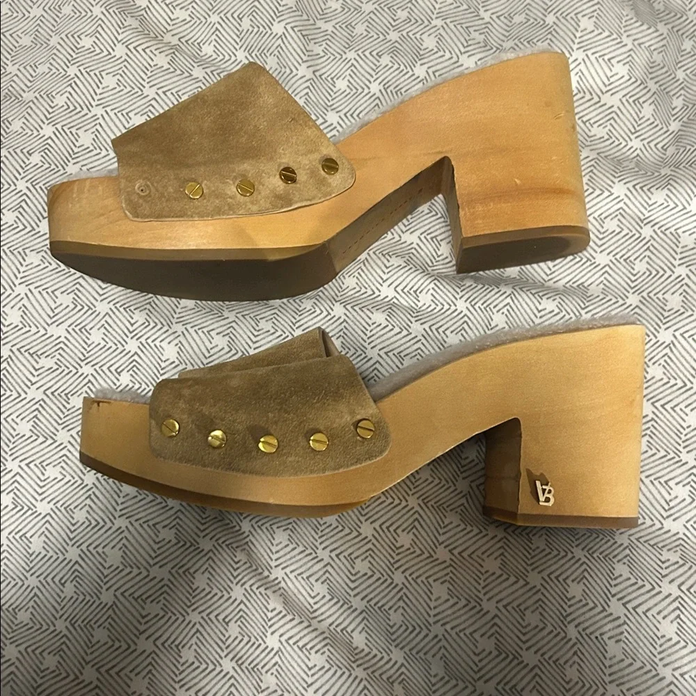 Veronica Beard Tan Suede Slide Sandals with Lamb Fur - 8 - Picture 4 of 6